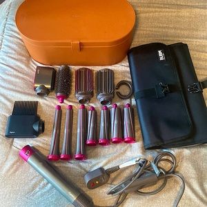 Dyson Airwrap Complete Styler.